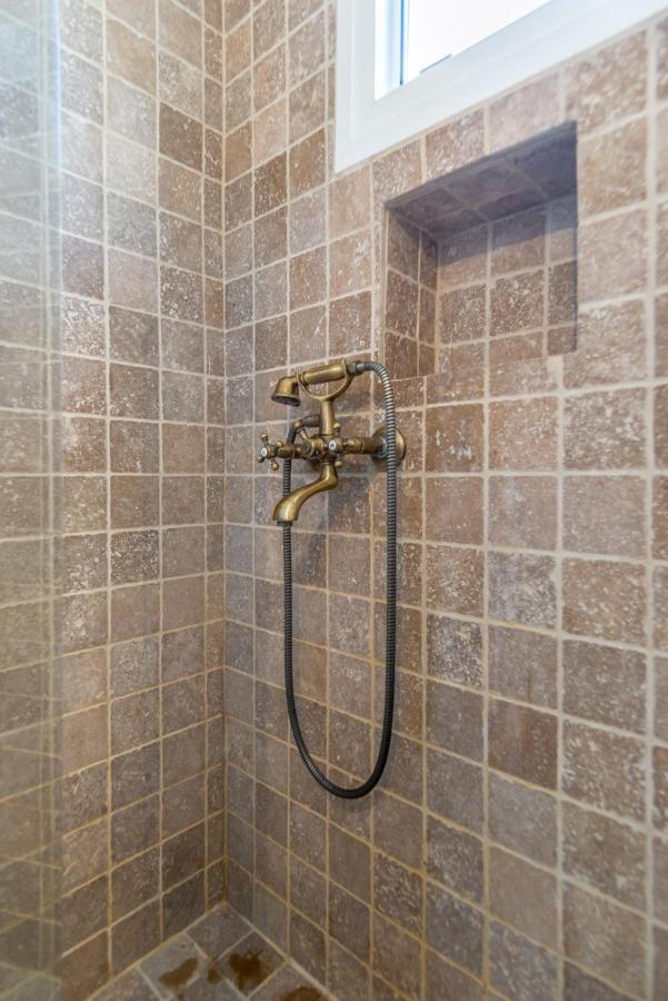 Kristen'S Studio & Apartments Adamantas  Екстериор снимка